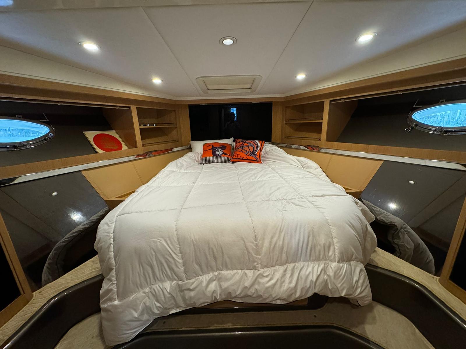 長勝遊艇租賃 RIVA 56 YACHT