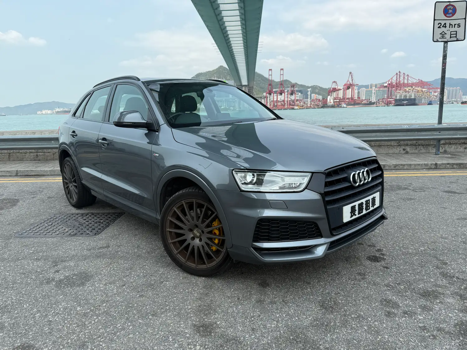 AUDI Q3 30TFSI 租車 - 香港租車